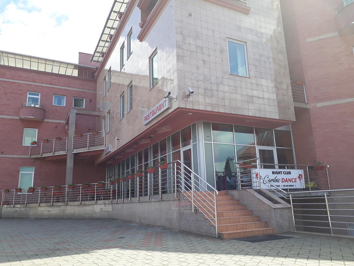 Hotel Cetojevic Banja Luka Exteriör bild