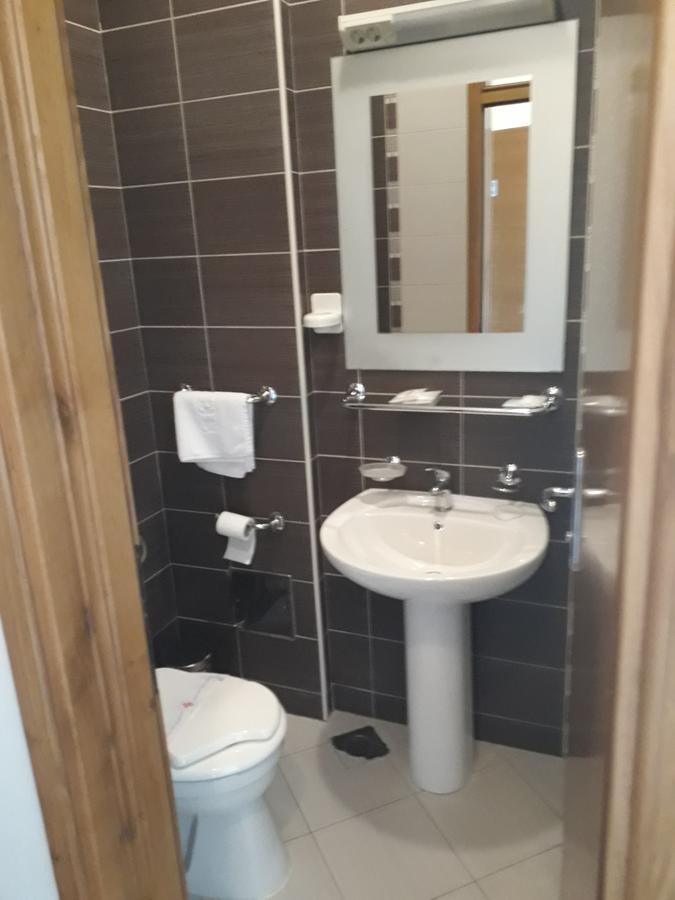 Hotel Cetojevic Banja Luka Exteriör bild